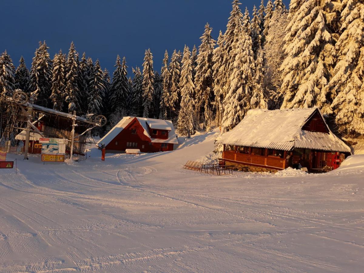 Chata Stred Kubínska hoľa Dolny Kubin Exterior foto