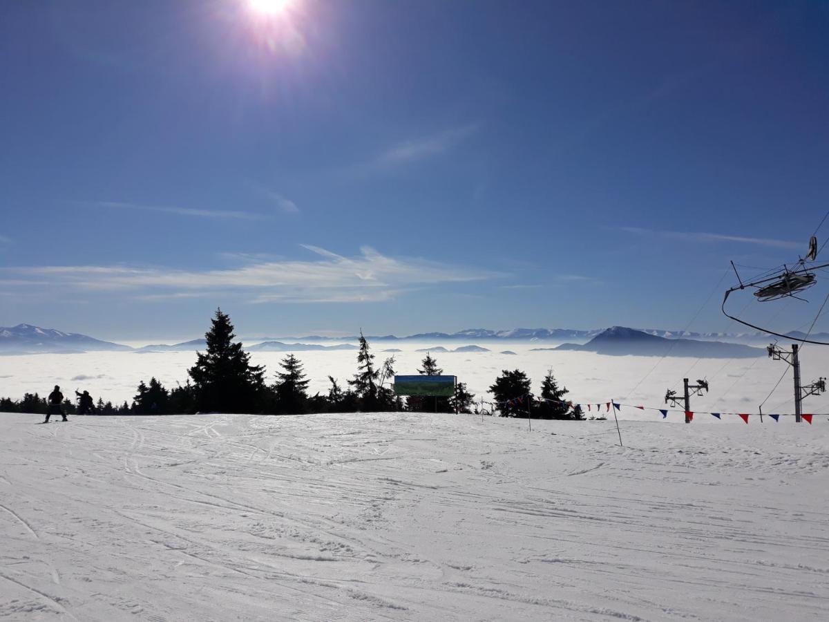 Chata Stred Kubínska hoľa Dolny Kubin Exterior foto